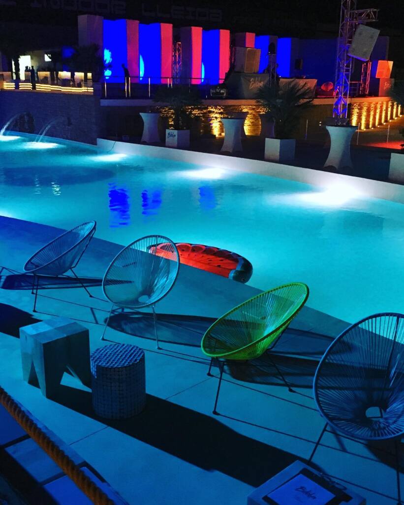 piscina-en-discoteca-biloba-821×1024