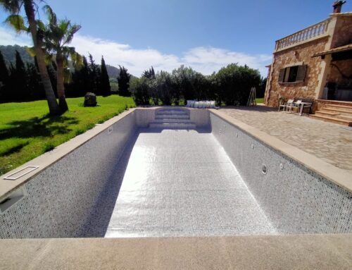 Reparación fuga piscina hormigón con Liner o Lámina Armada